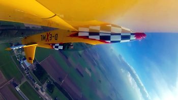 Extra300 S 45 Up Inv Over EHLE