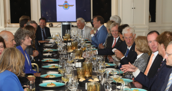 Lunch tijdens ceremonie (Fotograaf Marcel Verheggen)