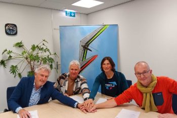 Delta Fly Adventures Pilot Jong Deltavliegend Nederland ondertekend 2