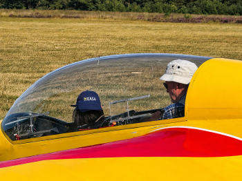 AA46905 D D076 409 B B842 CB6 BFB8547 D5 2