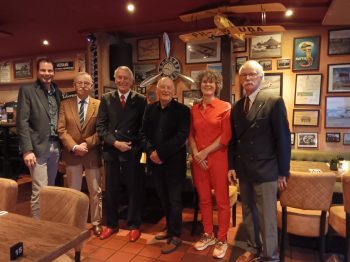 Van links naar rechts: Maarten Haverkamp, Cor van den Burg, Frits Brink, Ronald Schnitker, Denise Eikelenboom en Chris Borra.