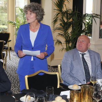 Denise geeft haar toespraak (Fotograaf Marcel Verheggen)